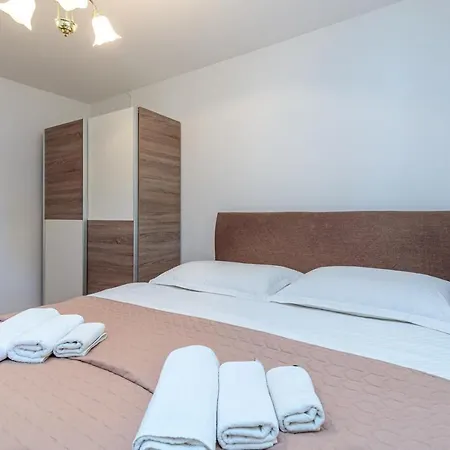 Apartment Ema Porec